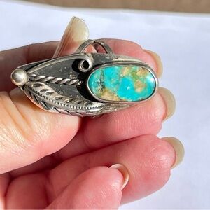 Vintage Southwestern Sterling Silver and Turquoise Ring 7.5